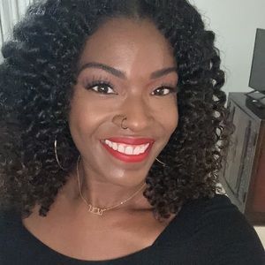 Meet your Posher, Briana